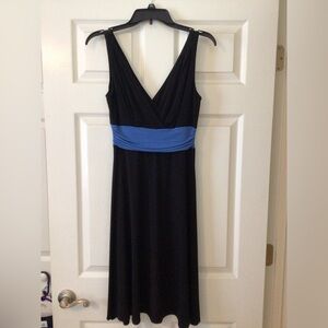London Times Black and Blue Sheath Midi Dress